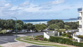 Breakers 2 - 8, 18 - 20 Pacific Parade